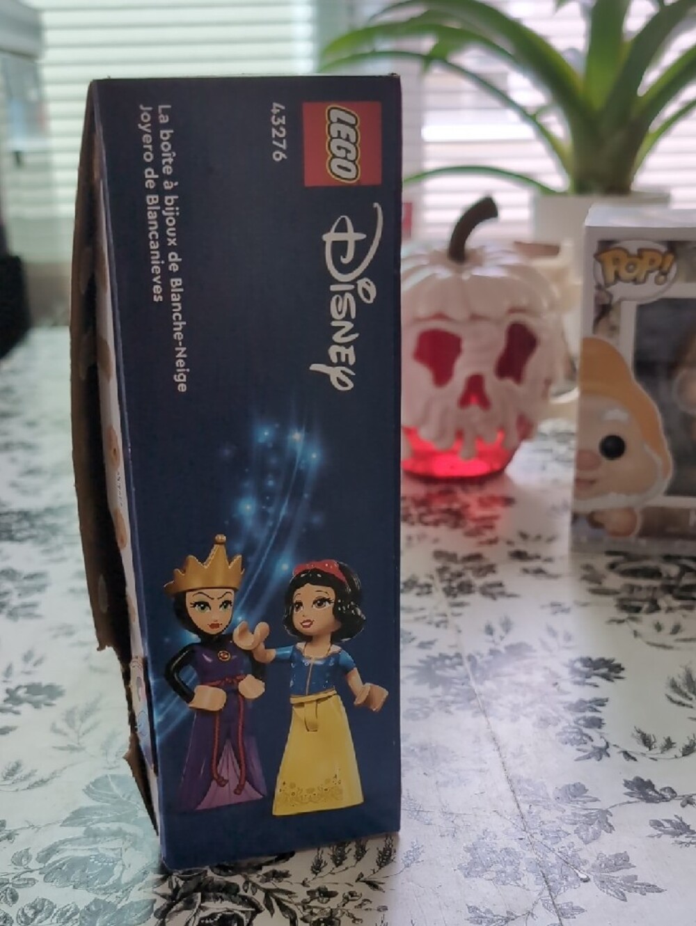 LEGO Disney Snow White Jewelry Box - Picture 4 of 4